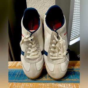 Skechers, 9 1/2 gently gently worn